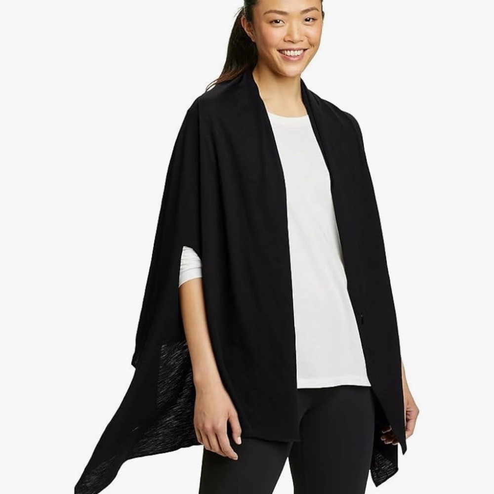 W Daisy travel wrap black Eddie Bauer